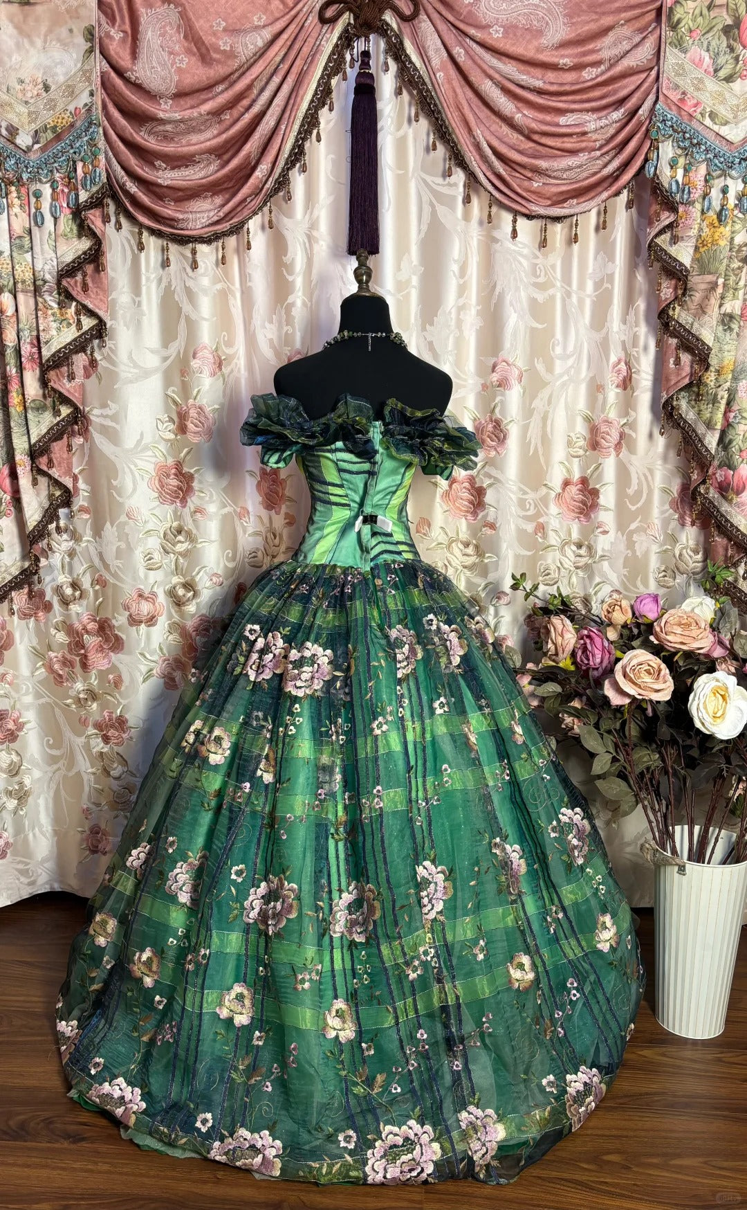 A Line Green Quinceanera Dress Ball Gown Off Shoulder Sweet 16 Dress fg7356