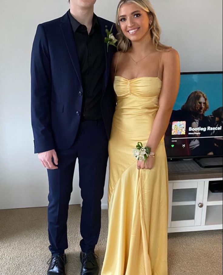 Yellow Spaghetti Straps Long Prom Dress With Slit fg6898