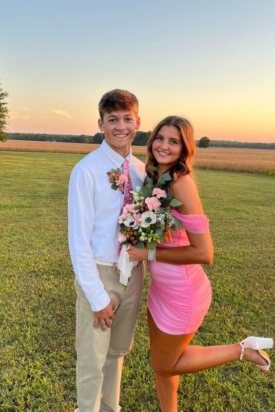 Pink Off Shoulder Sheath Short Party Dress Homecoming Dress fg6306