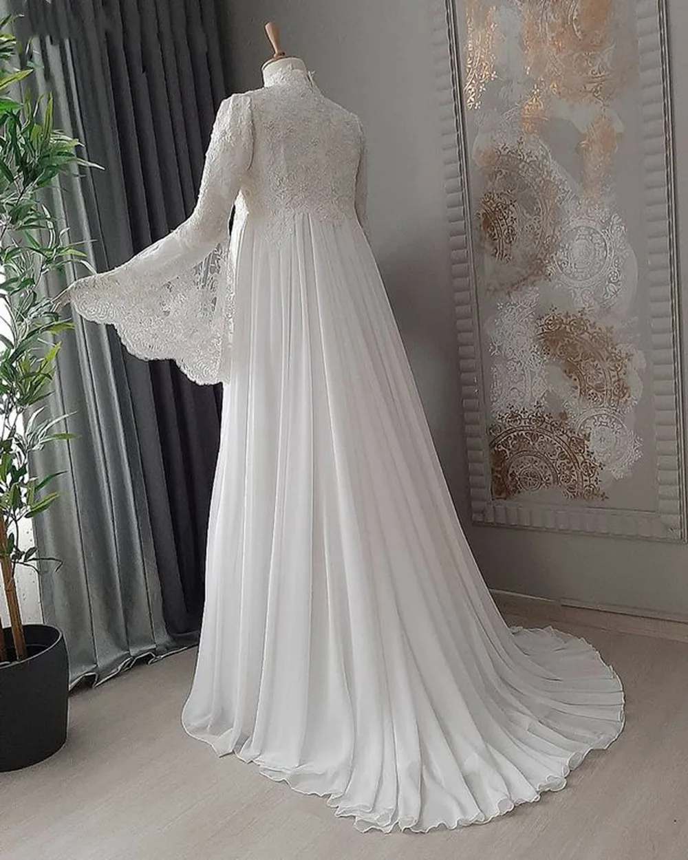 Elegant ivory flare sleeve lace wedding dress fg6386