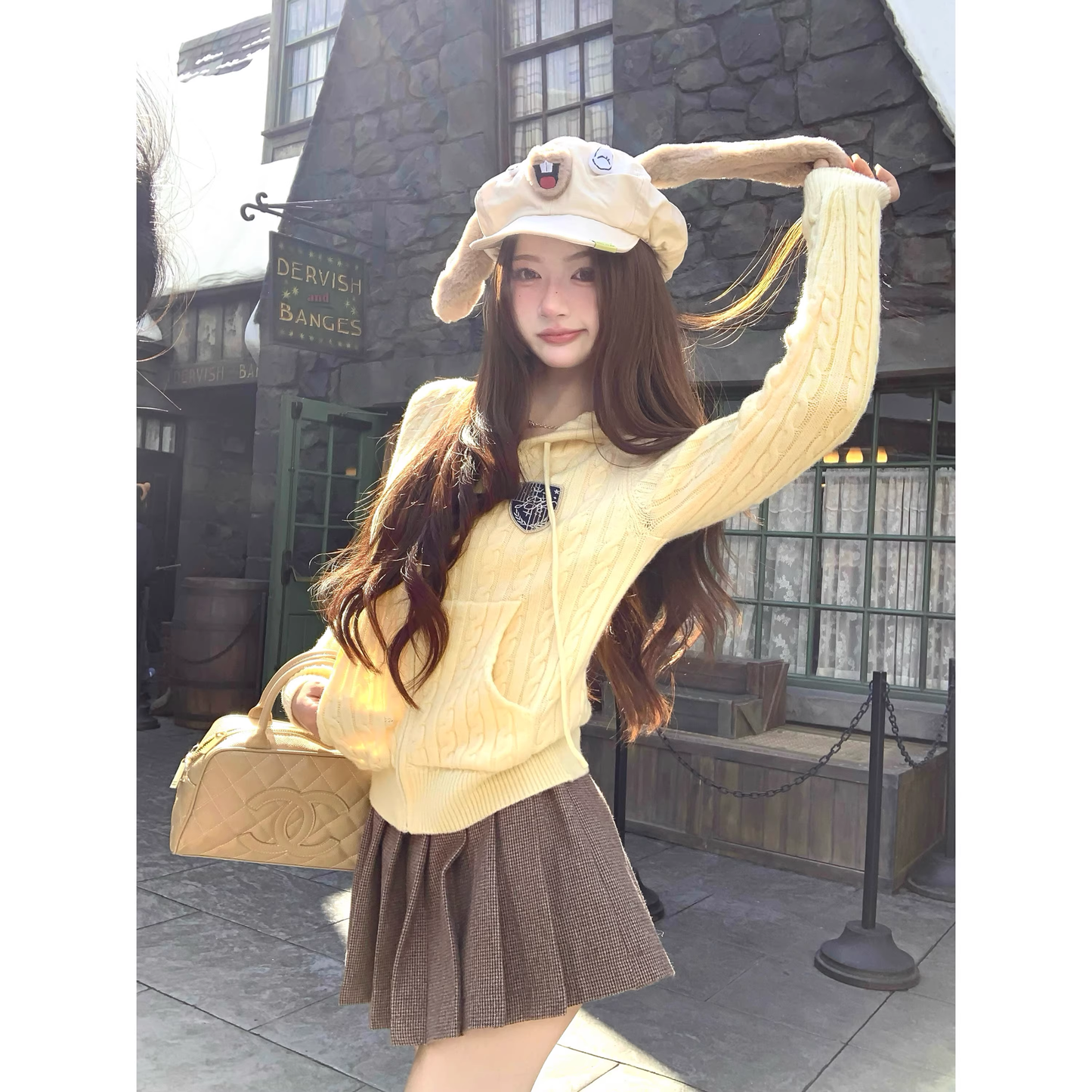 Creamy yellow wool slim-fit hooded cardigan for autumn and winter A47