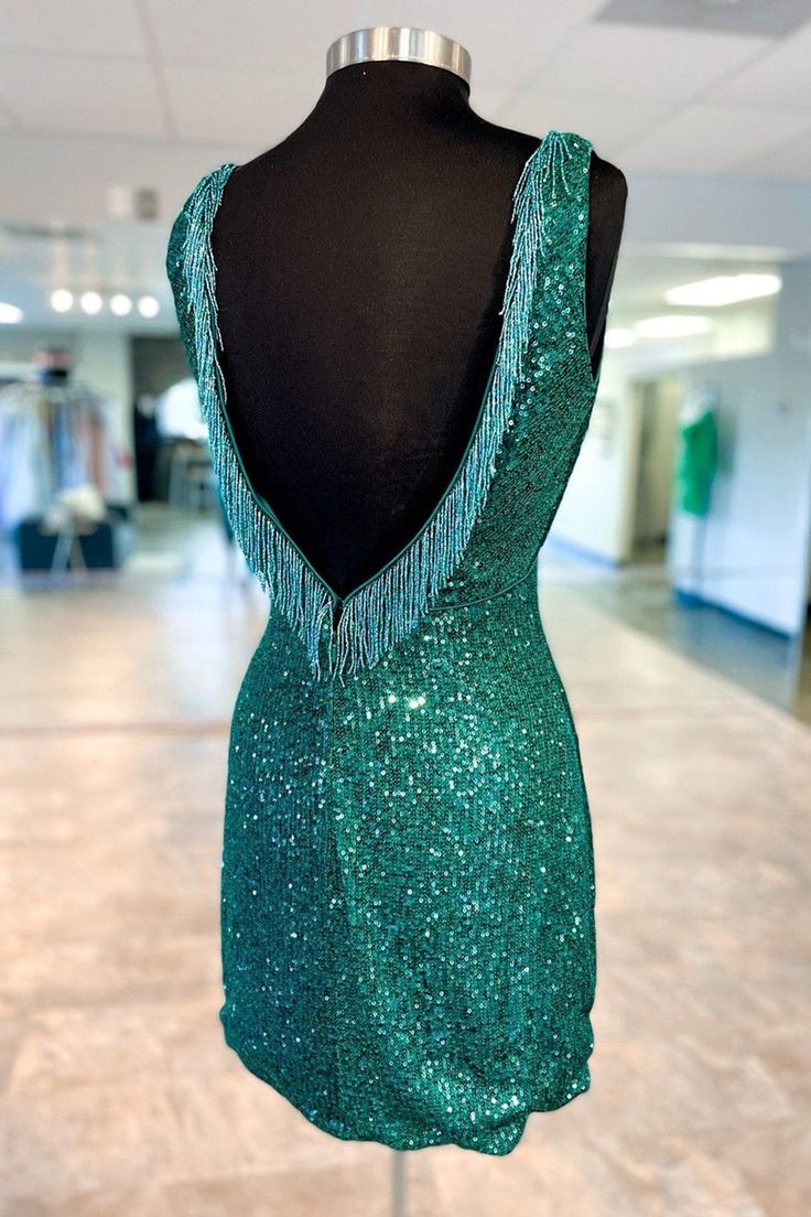 V-Neck Sequin Cutout Short Homecoming Dress fg6380