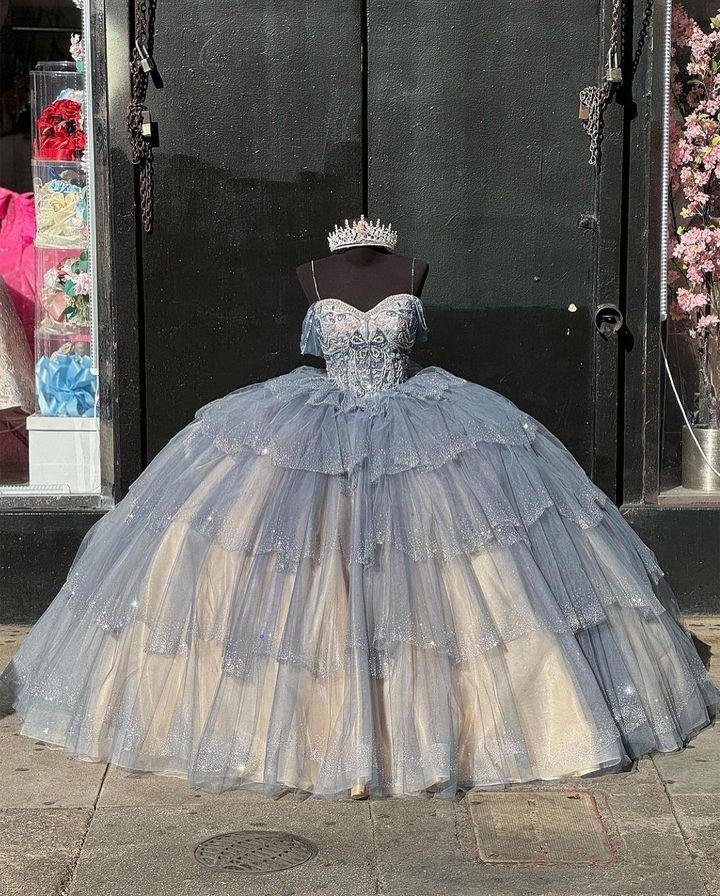 Princess Dresses Ball Gown Off Shoulder Vestido De Quinceanera Tiered Skirt Glitter Sequins Tulle 15 Masquerade Dress fg6817