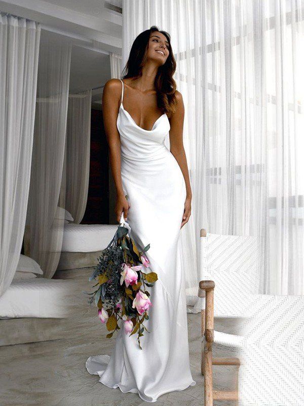 Sexy Simple A Line Bridal Gown Backless Custom Made Wedding Dress fg4766