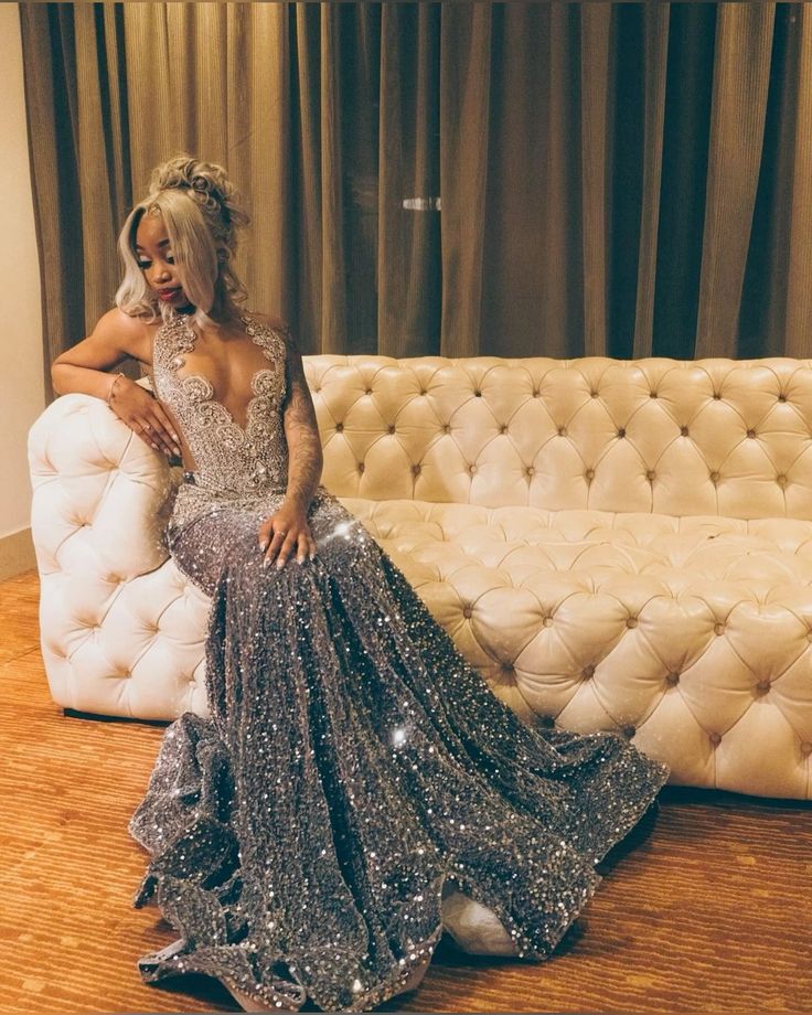 Silver Grey Diamond Mermaid Long Prom Dresses for Women Sparkly Crystal Velvet Evening Pageant Gown fg5312