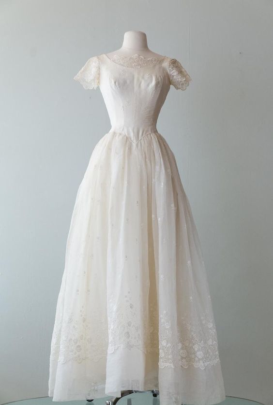 Ivory Short Sleeves Fashion Prom Dress Evening Dress fg3806