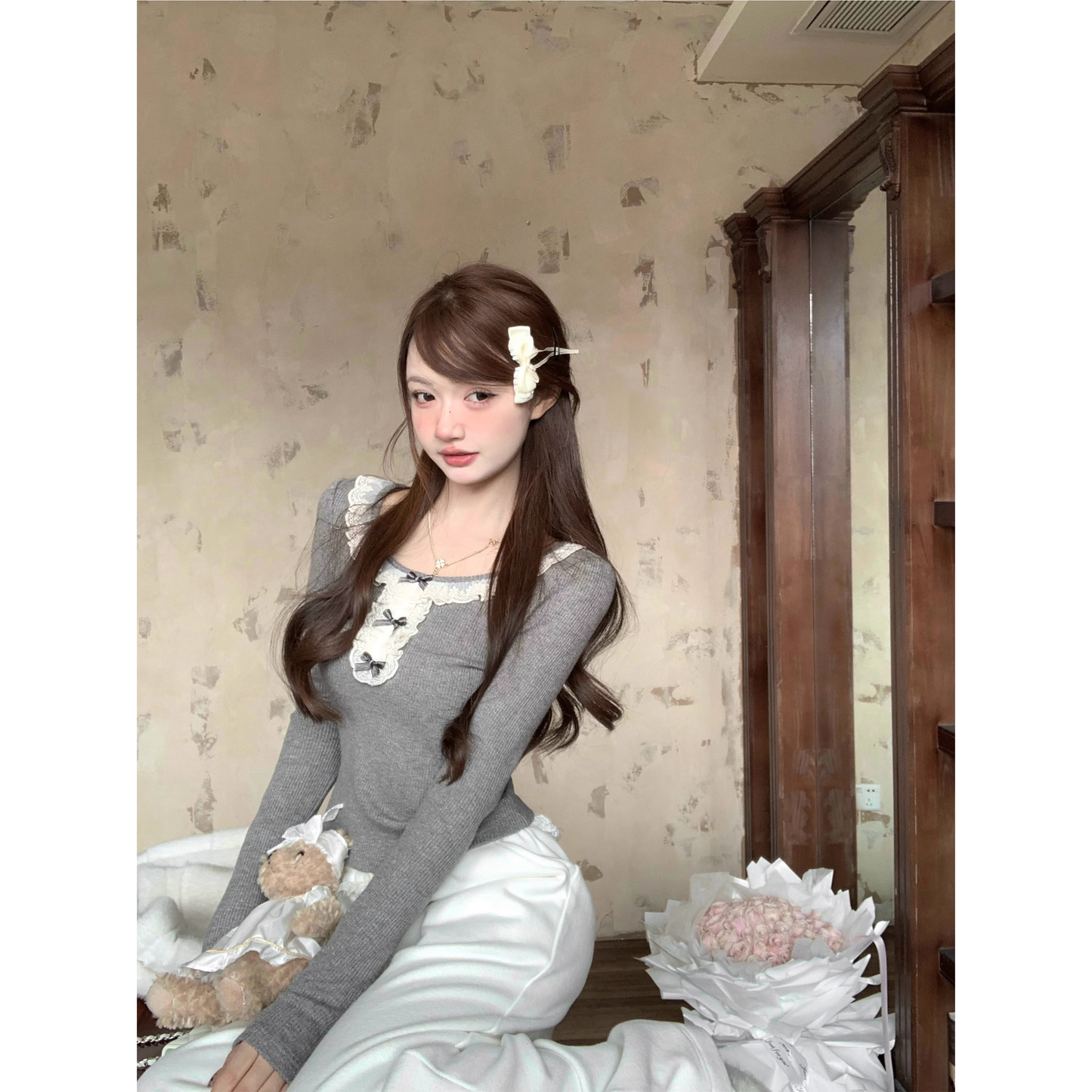 Gray lace knit top/undershirt A61