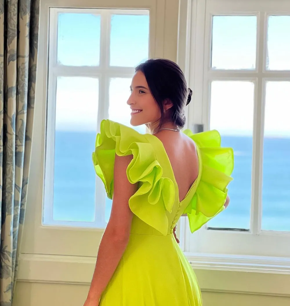 Modern Ruffles Sleeve Evening Dresses V Neck Side Split Satin Special Dress Prom Gown fg5614