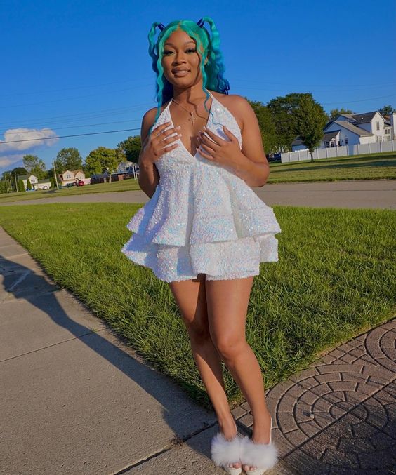 Halter Neckline Short Homecoming Dress Sequins Party Dress New Arrival Party Dress fg2931