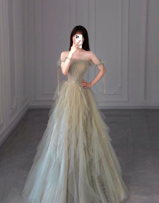 Stunning and Elegant Princess Party Wear Gown Prom Dresses fg1126