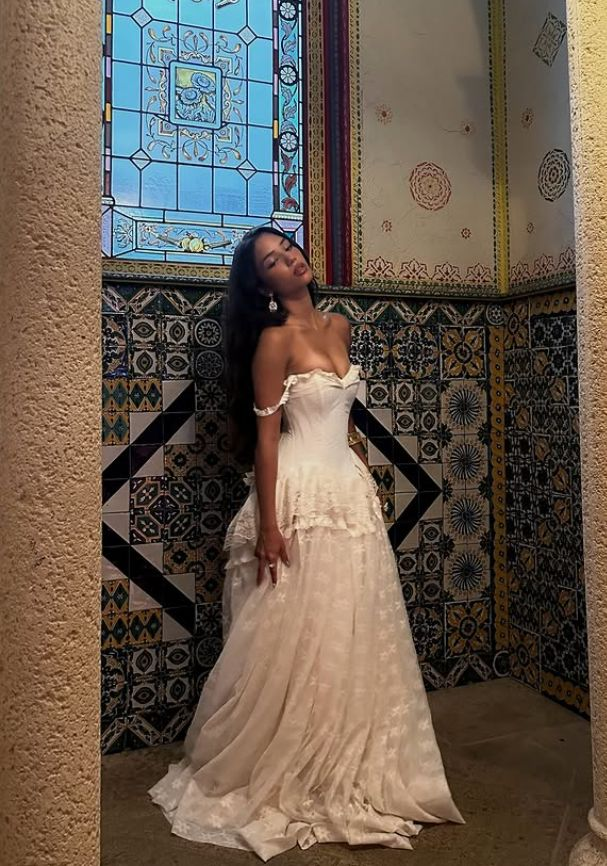 Vintage Ball Gown Off the Shoulder Satin Lace Prom Dress Wedding Dress fg8307