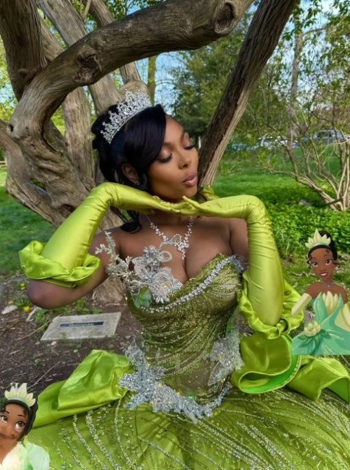 Sweetheart Ball Gown Green Long Prom Dresses Sparkly Rhinestone Tulle Green Sweet 16 Dress fg8536