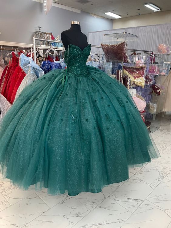 Ball Gown Beaded Quinceanera Dress Spaghetti Straps Emerald Green Quince Dress      fg4214