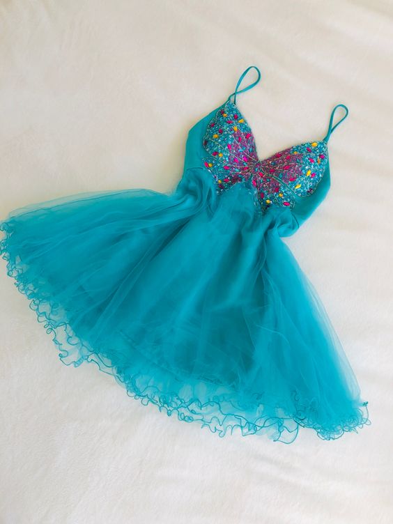 Dreamy A-line V Neck Tulle Homecoming Dress     fg4317
