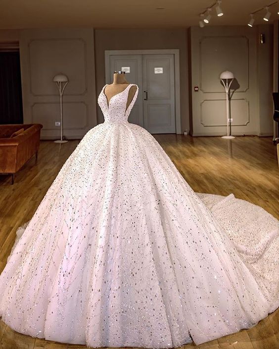Gorgeous Princess Ball Gown Wedding Dresses Crystal Beading V Neck Bridal Gowns Plus Size Wedding Dress      fg3997