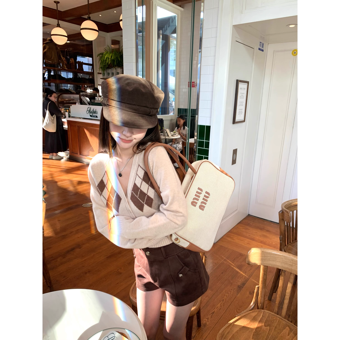 Retro-style girly diamond-patterned V-neck color-blocked cardigan sweater coat autumn and winter knitwear A140