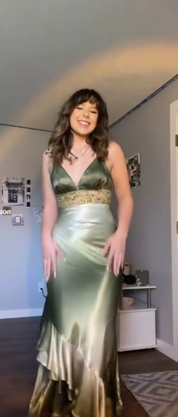 Green Vintage Satin Prom Dress V Neck Evening Dress 21st Birthday Outfit fg8506