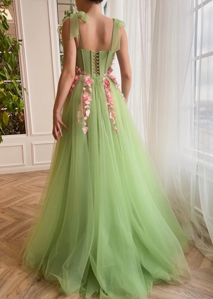 Sweetheart Appliqued Tulle A-Line Long Prom Gown With Slit    fg4606