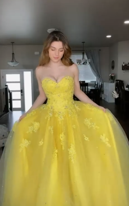 A line Yellow Prom Dresses Lace Appliques Evening Party Formal Gowns     fg4553