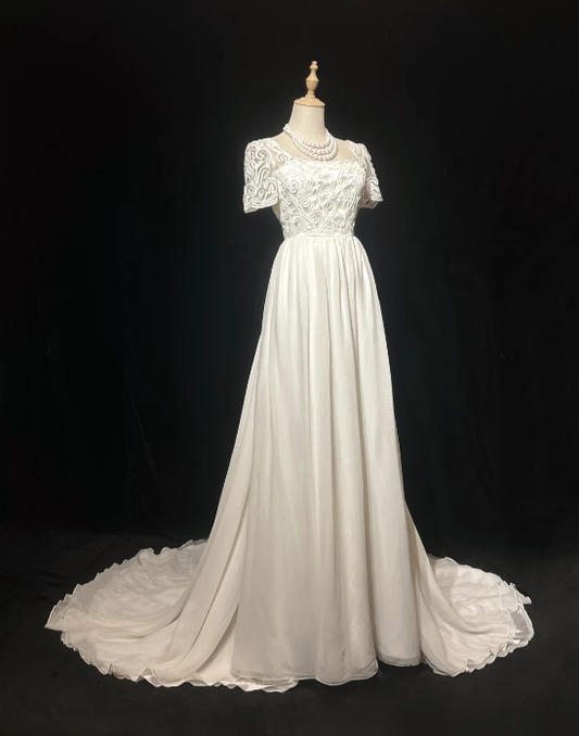 Ivory A Line Wedding Dress With Applique , Elegant Chiffon Wedding Gowns  fg8594